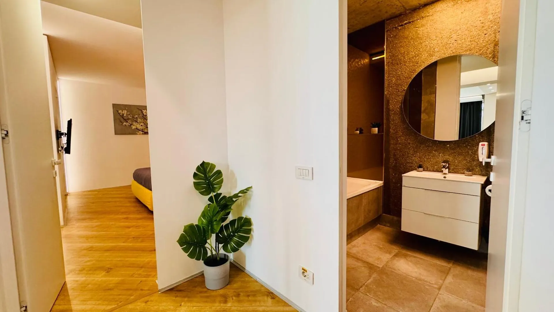 Apartment Premium Urban Stay - Light Filled 1Br With Balcony Bukarest